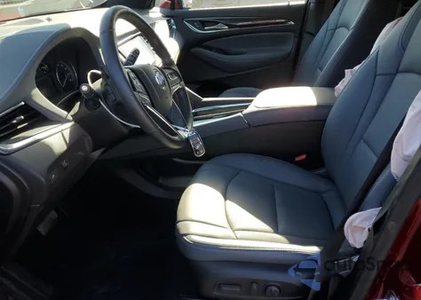 2023 Buick Enclave Essence z USA, uszkodzony, nr VIN 5GAEVAKW5PJ199812